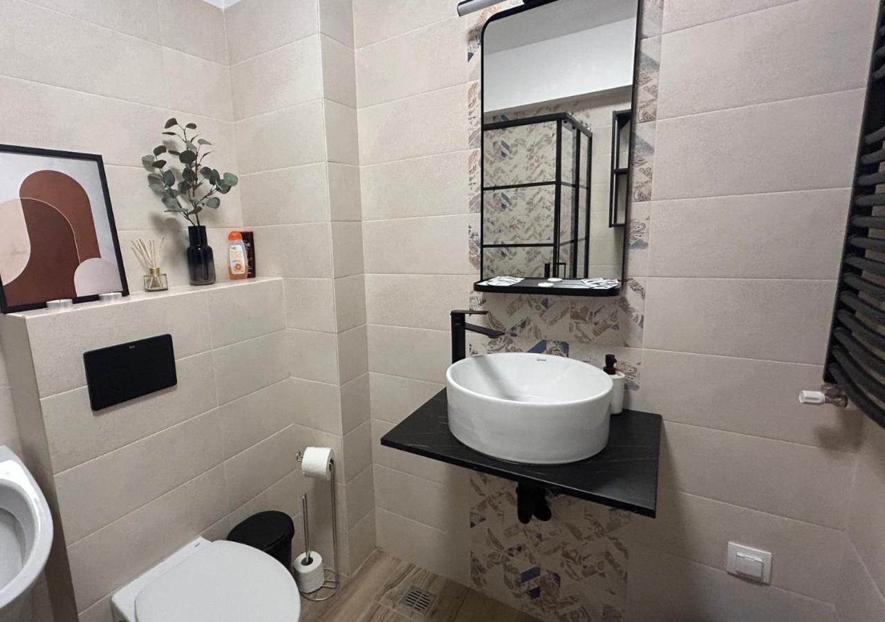 Abc Apartments - 42 Bukares Bagian luar foto