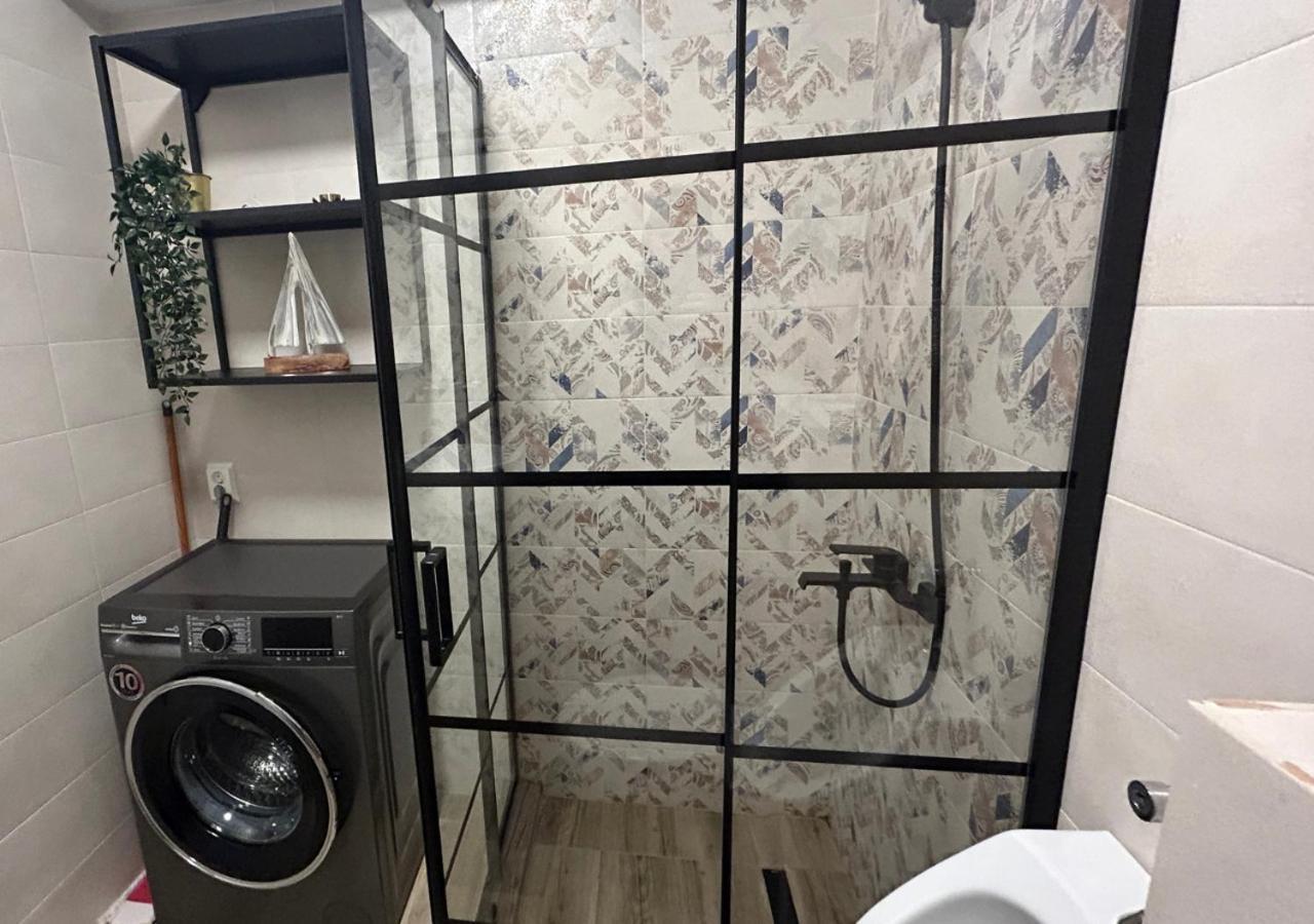Abc Apartments - 42 Bukares Bagian luar foto