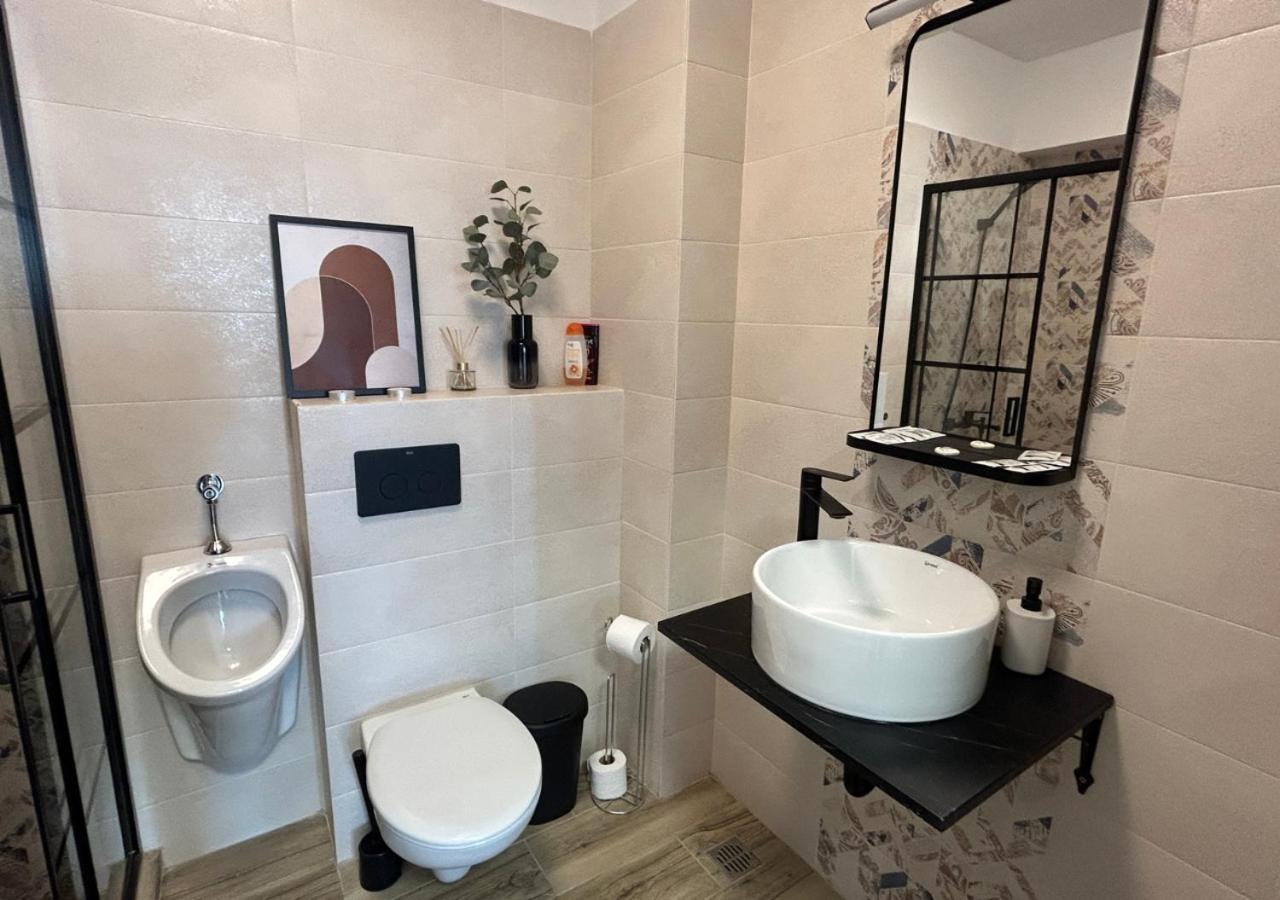 Abc Apartments - 42 Bukares Bagian luar foto
